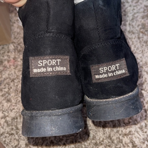 lined boots - Picture 4 of 4